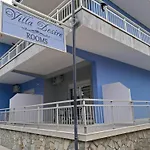 Δωμάτια σε οικογενειακή κατοικία Desire