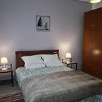 Desire Δωμάτια σε οικογενειακή κατοικία Κορινός